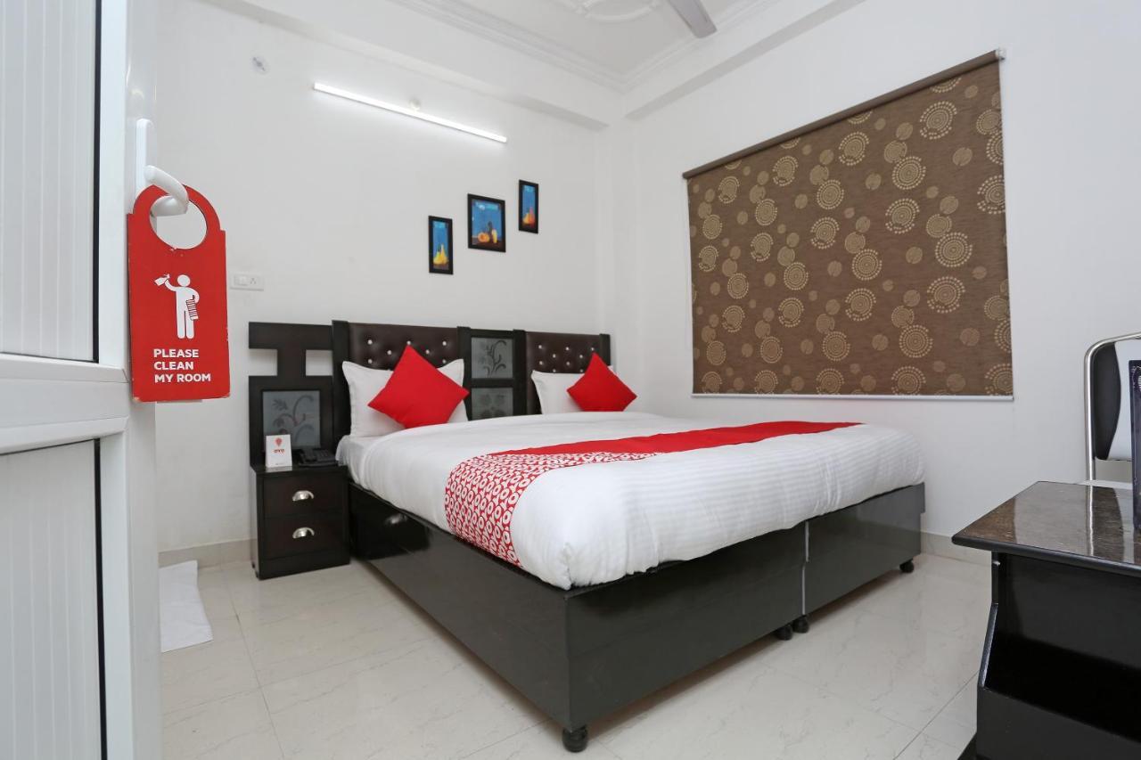 OYO 11306 SS Hotel Gorakhpur Buitenkant foto