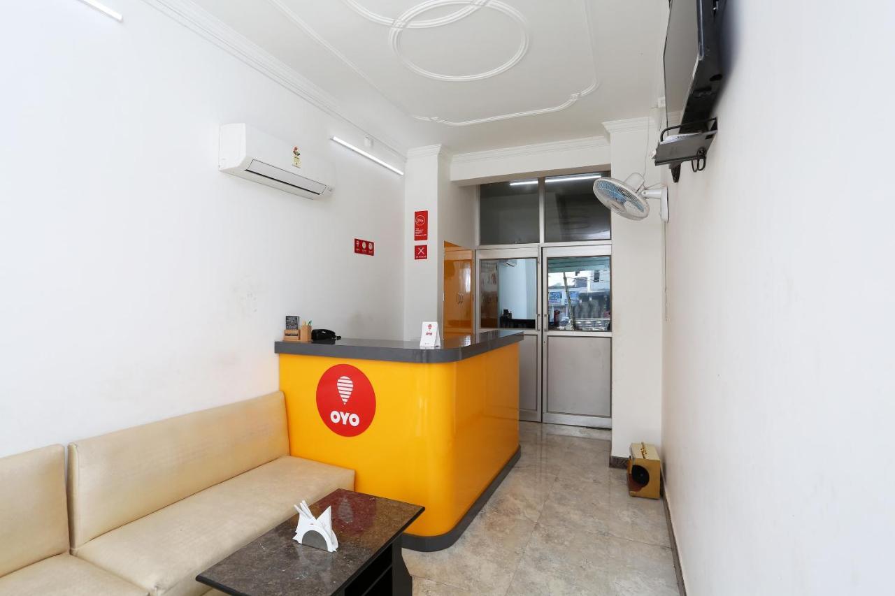 OYO 11306 SS Hotel Gorakhpur Buitenkant foto